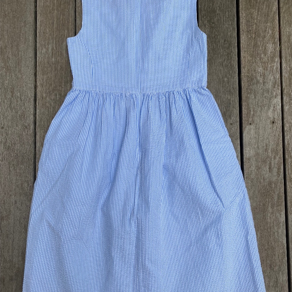Vineyard Vines Girls Seersucker dress 8